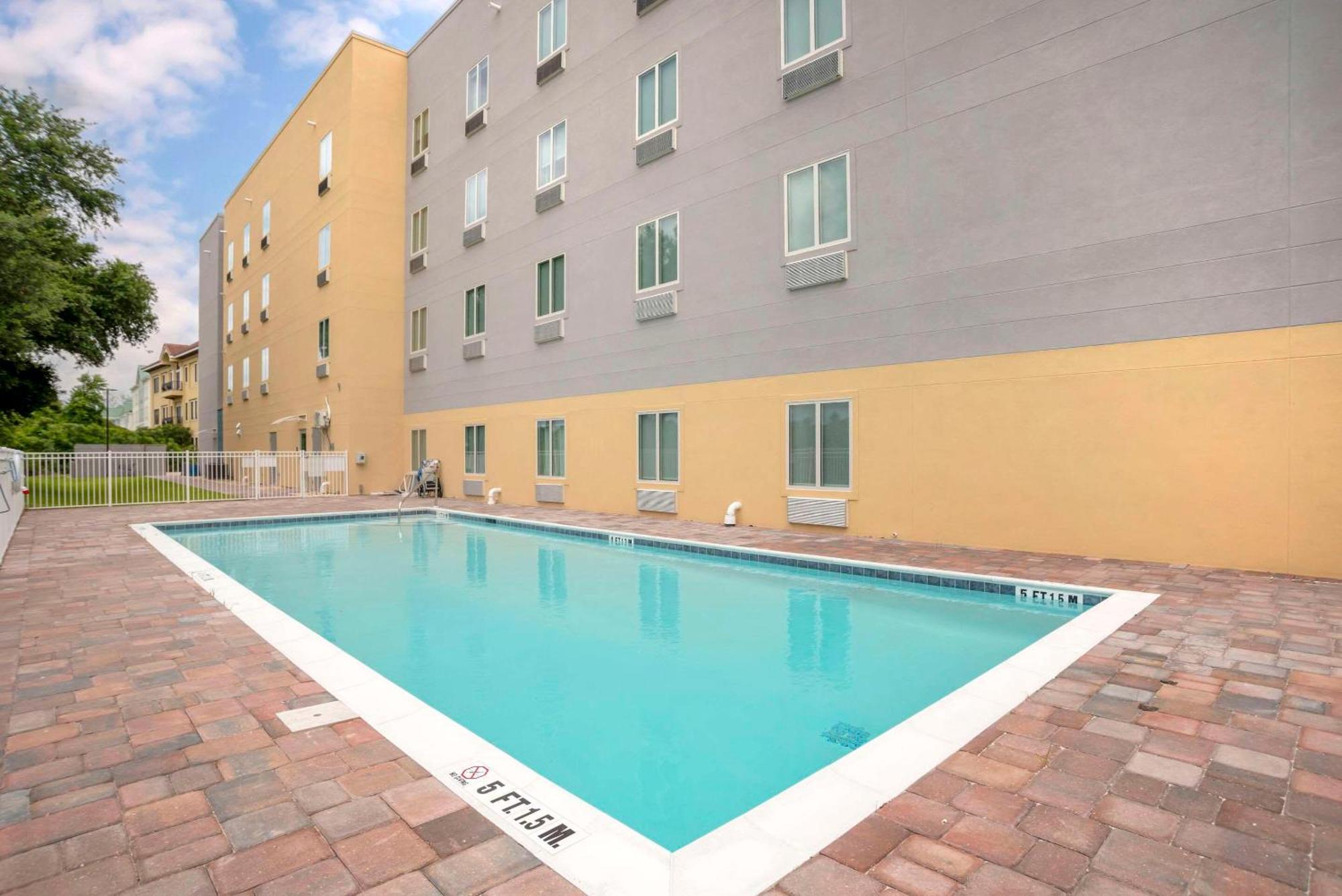 Comfort Inn & Suites Destin Near Henderson Beach Miramar Beach Esterno foto