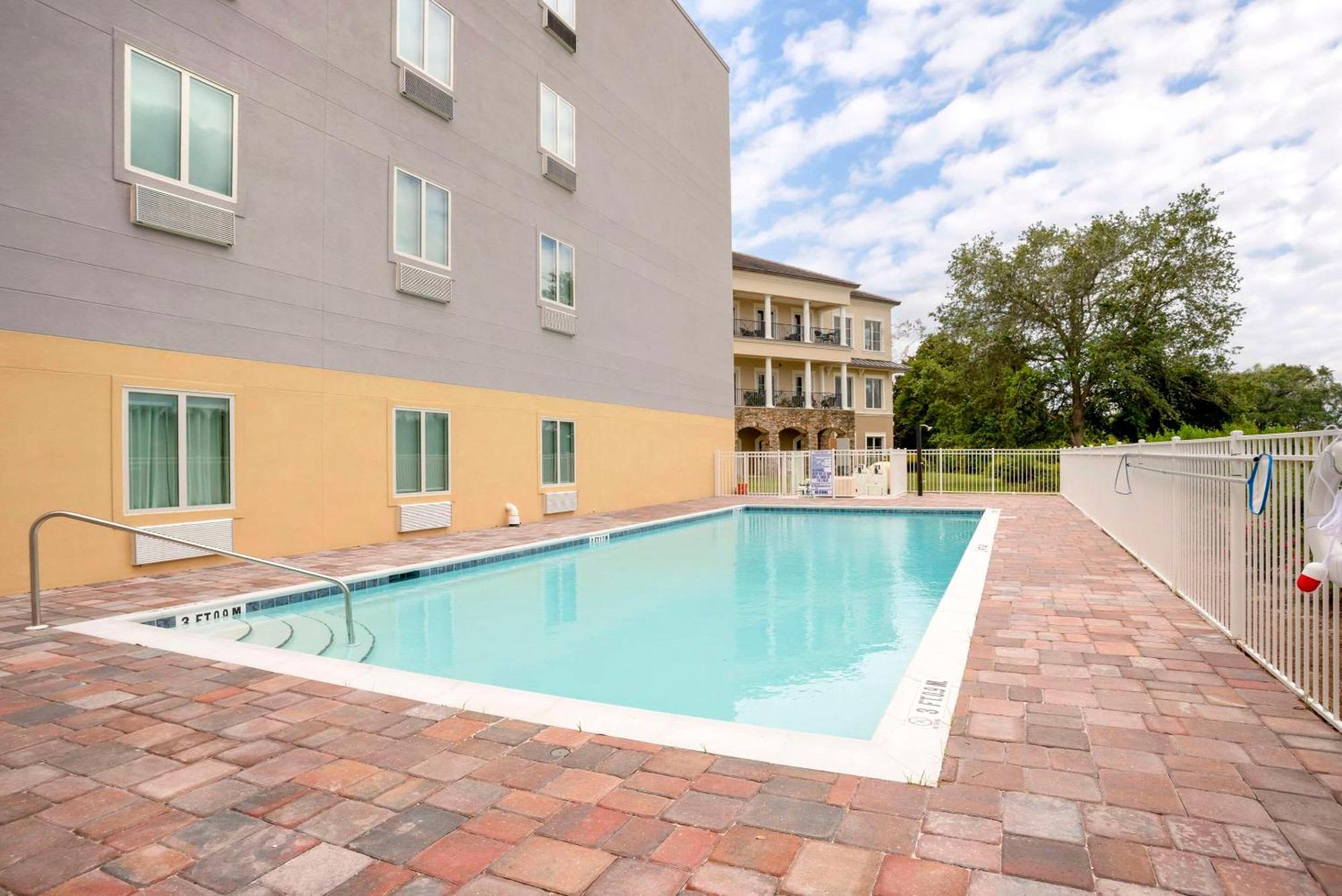 Comfort Inn & Suites Destin Near Henderson Beach Miramar Beach Esterno foto
